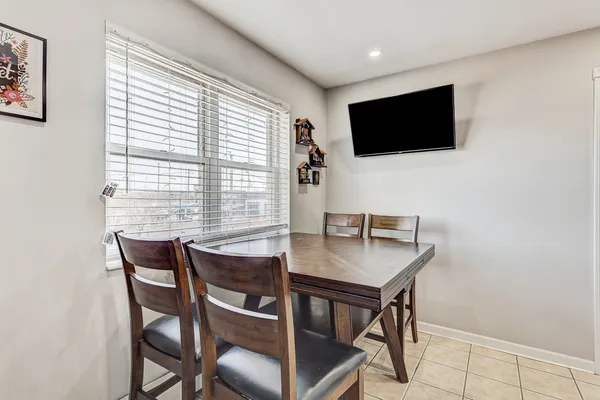 $219,900 | 4209 Kolze Avenue, Unit 2S, Schiller Park, IL 60176