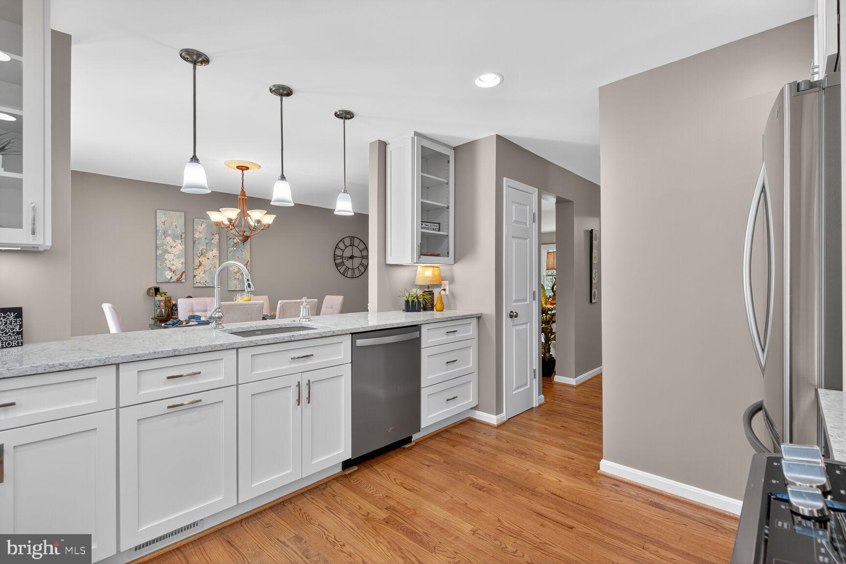 5944 Queenston Street Springfield, VA 22152 - Photo 2 of 60 3-rack, quiet dishwasher