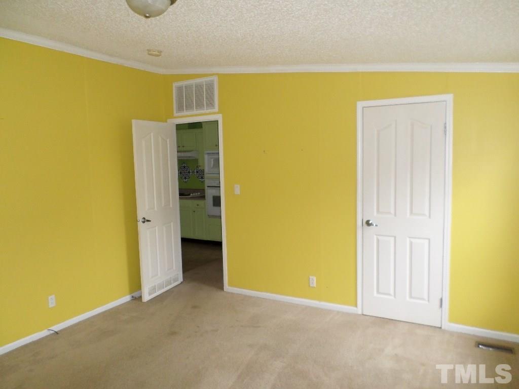 2198 Meadow Ridge Road Burlington, NC 27217 - Photo 14 of 24 Gallery Image 14