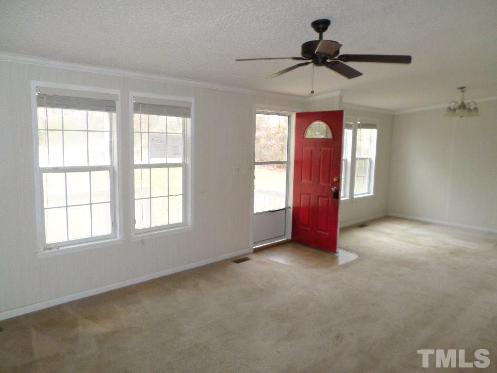 2198 Meadow Ridge Road Burlington, NC 27217 - Photo 4 of 24 Gallery Image 4