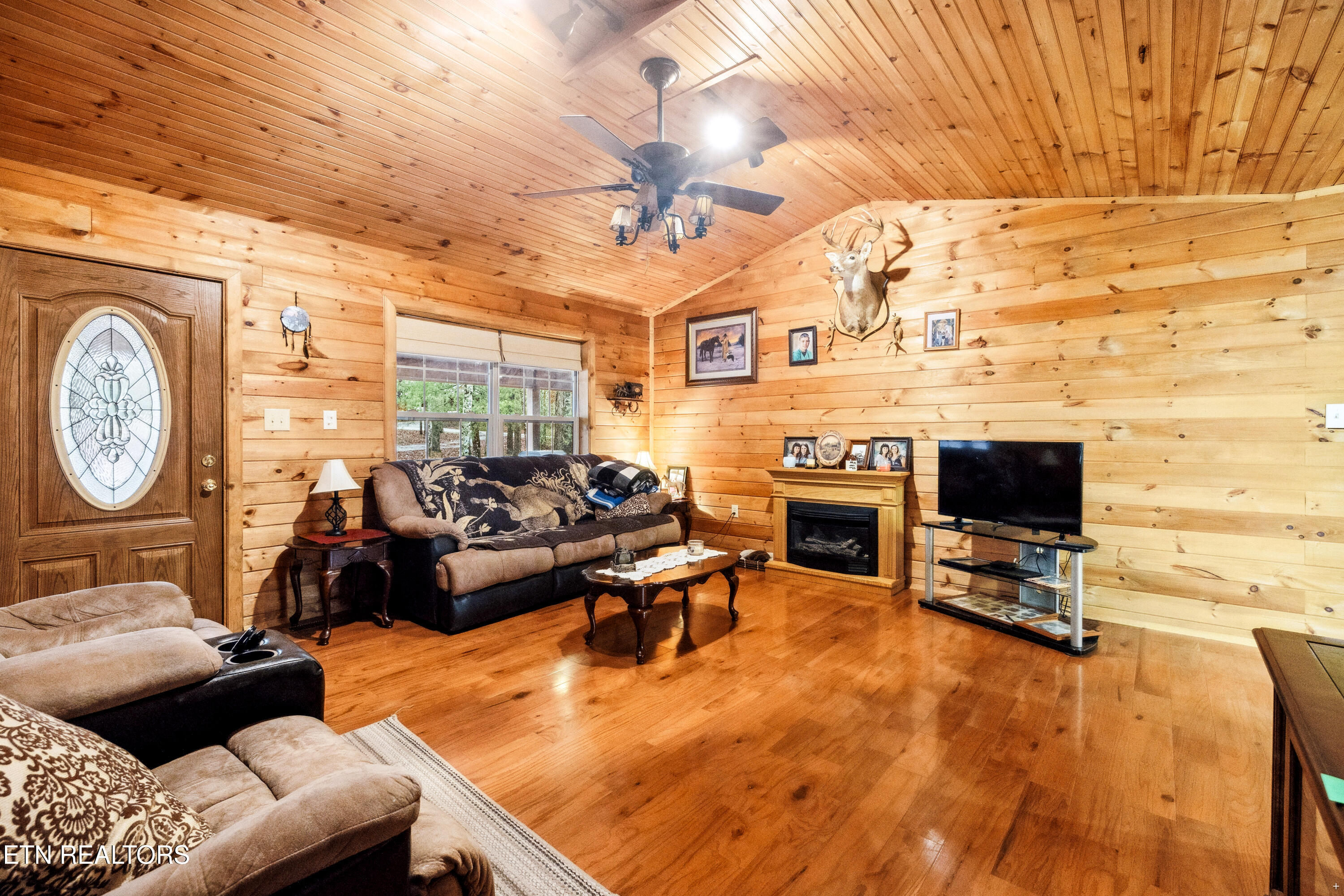 930 Wilderness Trail Oneida, TN 37841 - Photo 4 of 31 Positive Perceptions-4