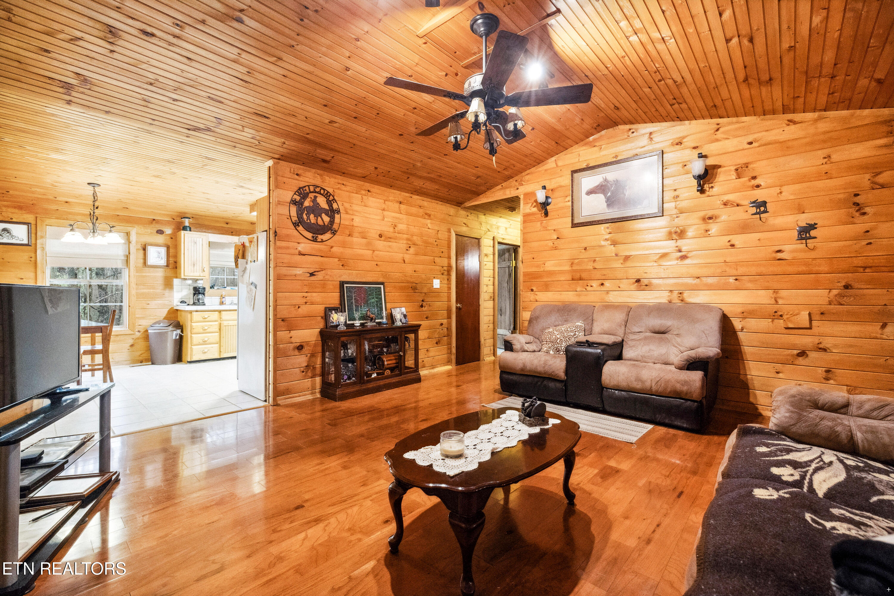 930 Wilderness Trail Oneida, TN 37841 - Photo 5 of 31 Positive Perceptions-5