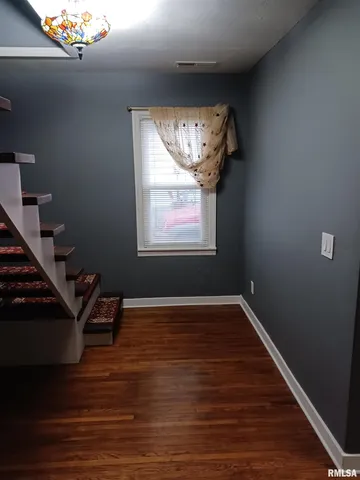 $1,250 | 1914 West Richwoods Boulevard, Peoria, IL 61604