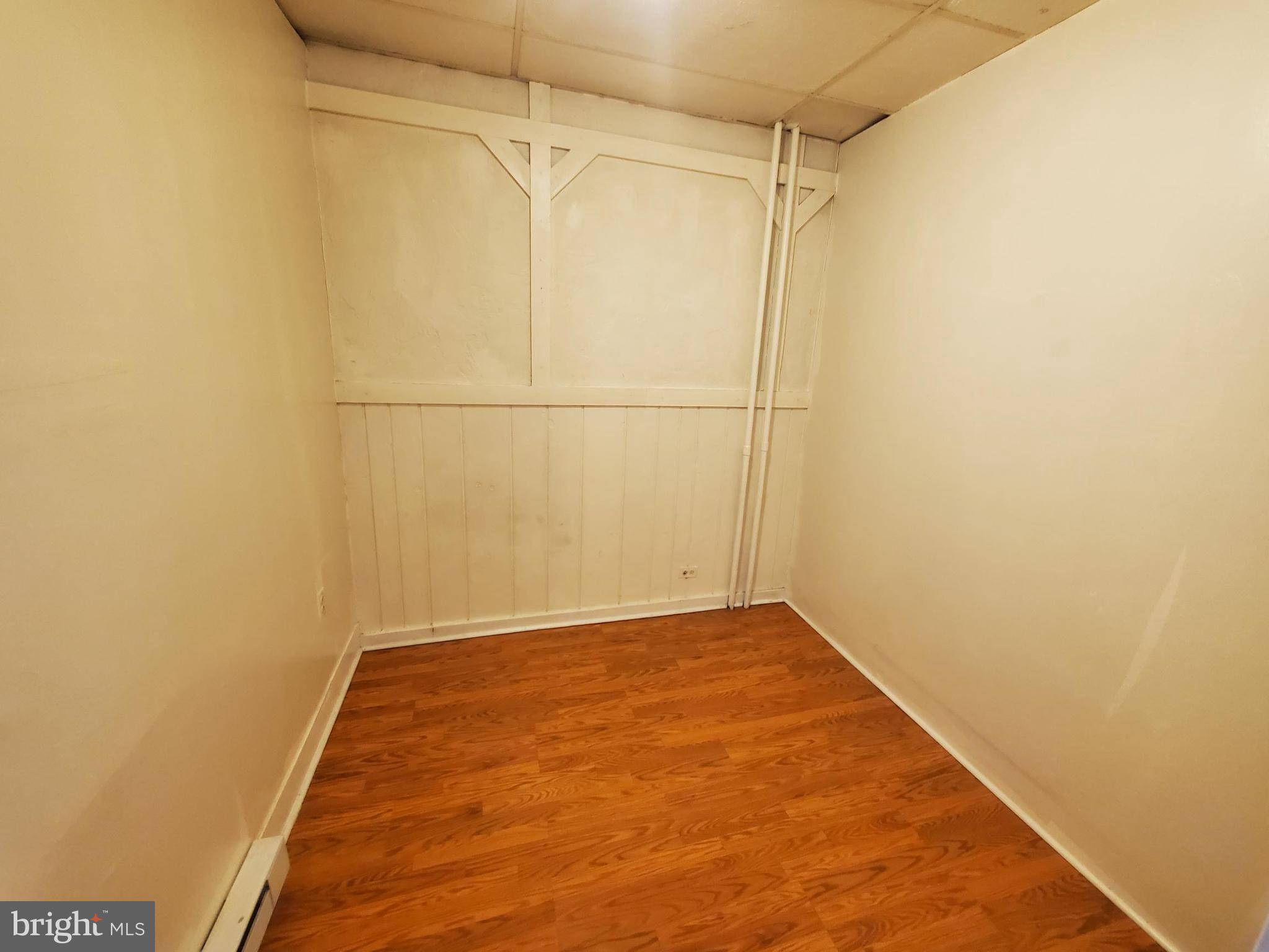 960 North 11th Street, Unit 2A Reading, PA 19604 - Photo 4 of 7 a view of a small room