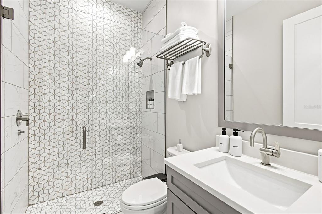3103 West Hawthorne Road Tampa, FL 33611 - Photo 37 of 60 Gallery Image 37