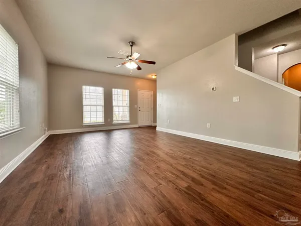 $2,600 | 8600 Bucklebury Drive, Pensacola, FL 32507