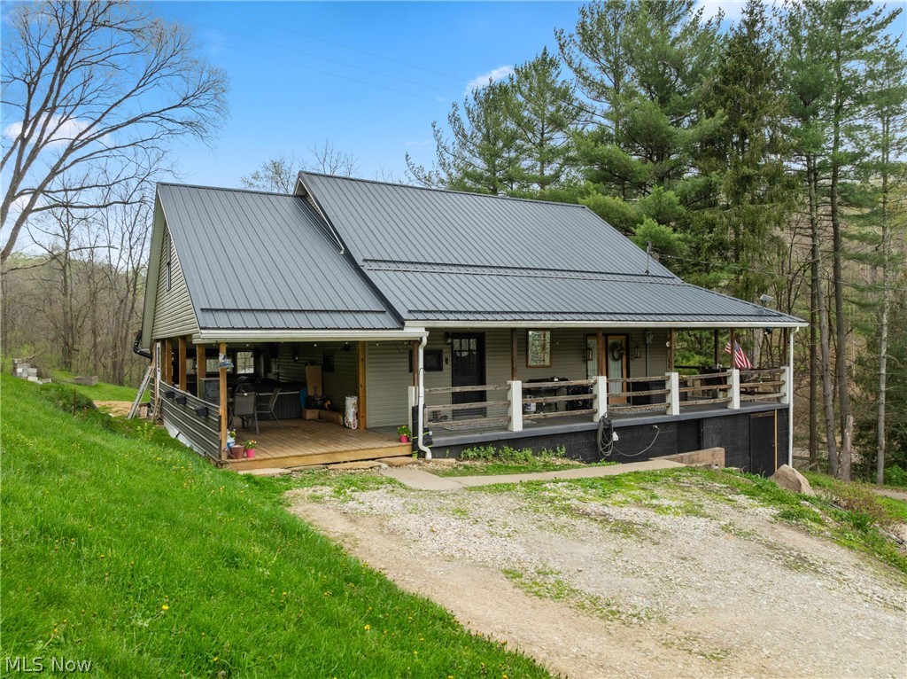 55041 Key Bellaire Road Bellaire, OH 43906 - Photo 2 of 39
