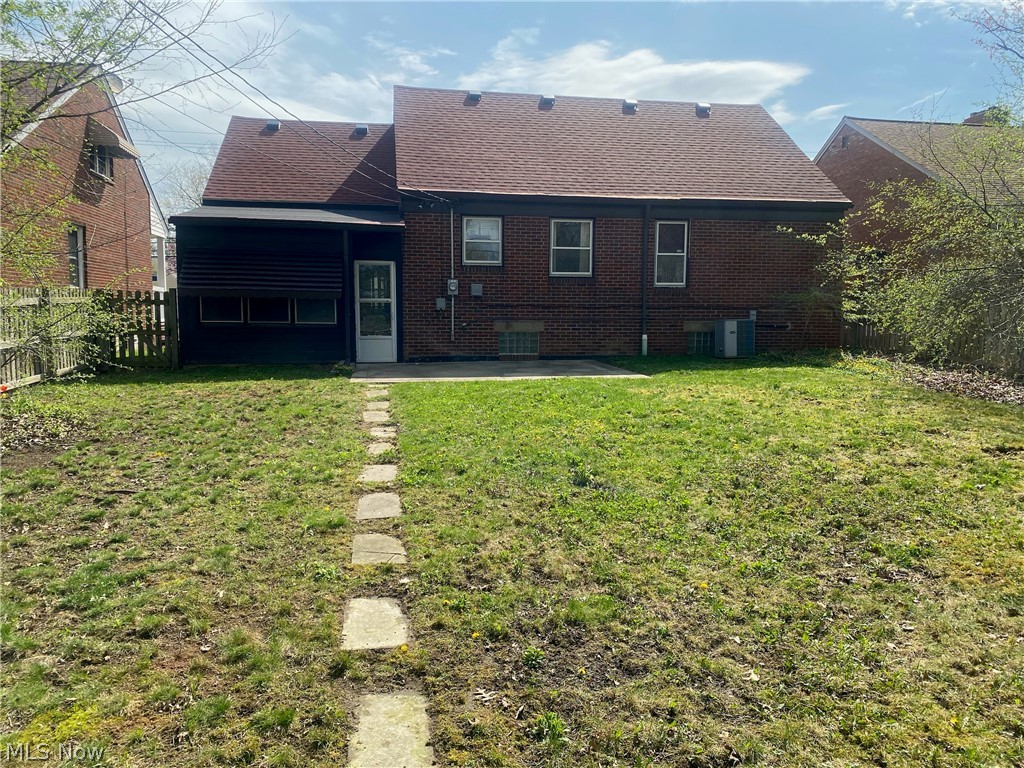 1694 South Green Road Cleveland, OH 44121 - Photo 18 of 19