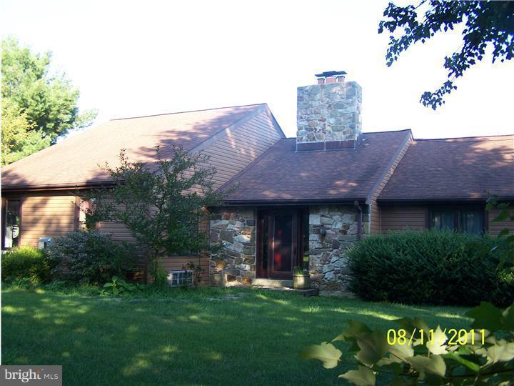 12 Nice Road Thornton, PA 19373 - Photo 1 of 16 Exterior Front