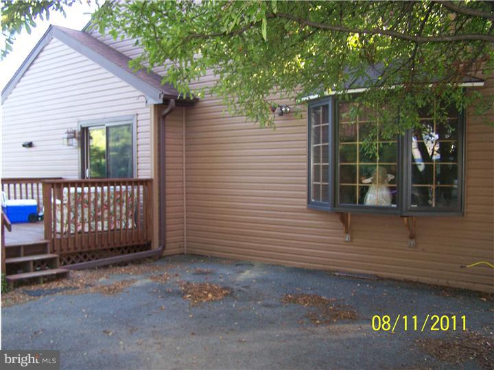 12 Nice Road Thornton, PA 19373 - Photo 3 of 16 Exterior Side