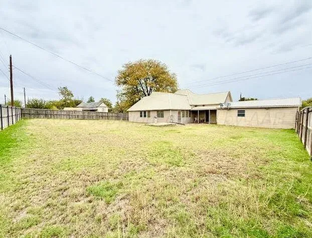 $169,000 | 604 East 4th Street, Clarendon, TX 79226