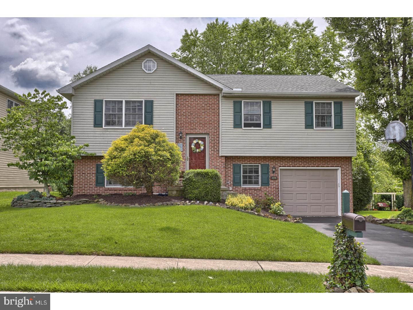 4728 Alisan Road Reading, PA 19606 - Photo 2 of 25 Gallery Image 2