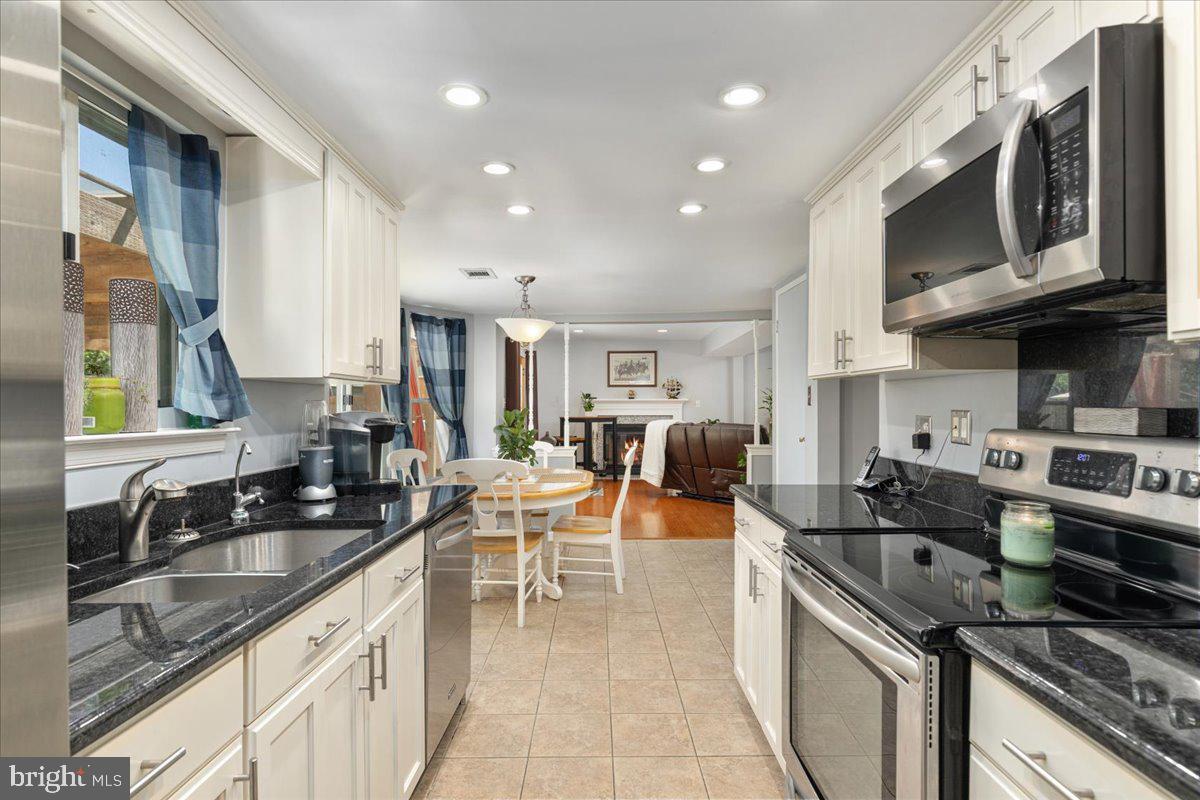 5515 Dunsmore Road Alexandria, VA 22315 - Photo 14 of 40 Gallery Image 14
