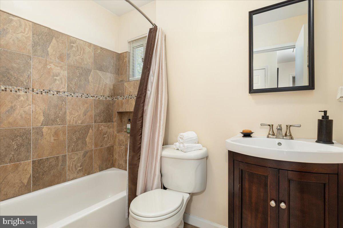 5515 Dunsmore Road Alexandria, VA 22315 - Photo 25 of 40 Gallery Image 25