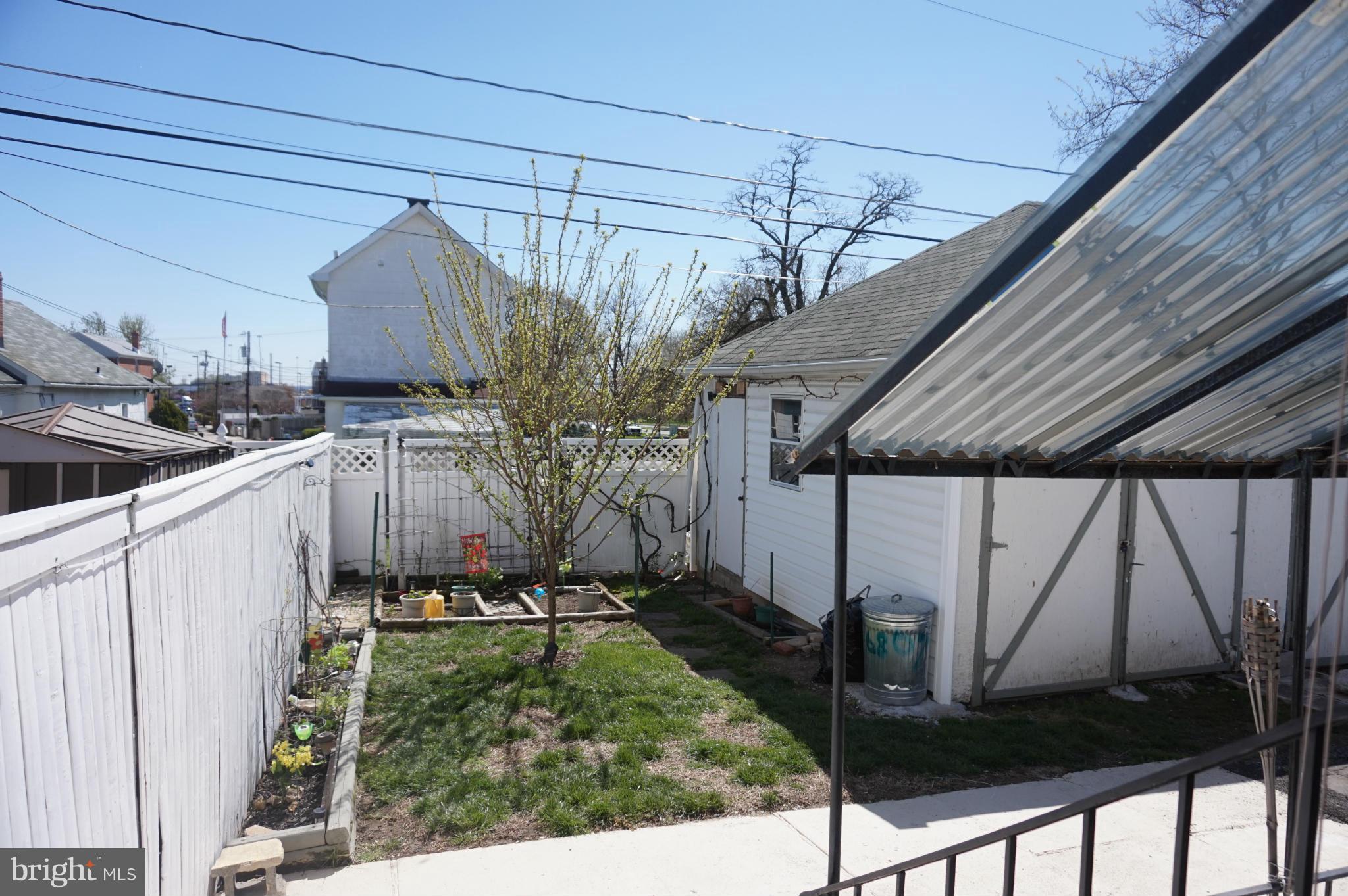 6807 Dunbar Road Baltimore, MD 21222 - Photo 8 of 30 Exterior (Rear)