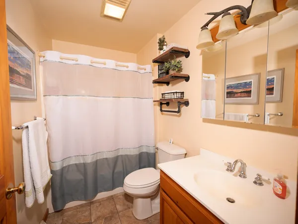 $445,000 | N2208 Cleghorn Road, Waupaca, WI 54981
