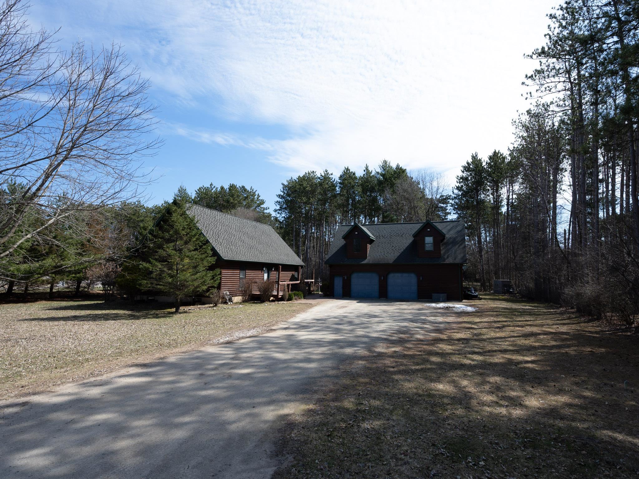 N2208 Cleghorn Road Waupaca, WI 54981 - Photo 4 of 51