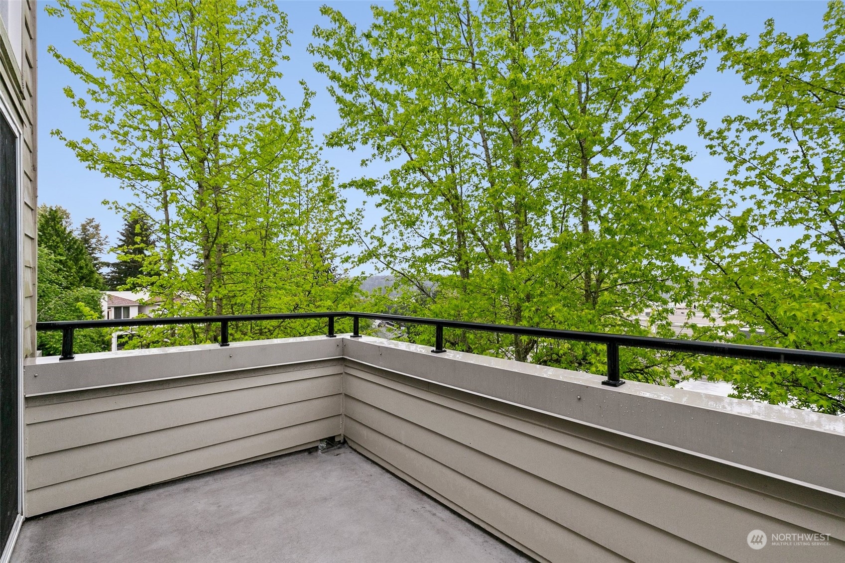 7355 Old Redmond Road, Unit 113 Redmond, WA 98052 - Photo 4 of 25 a view of outdoor space with outdoor seating and trees