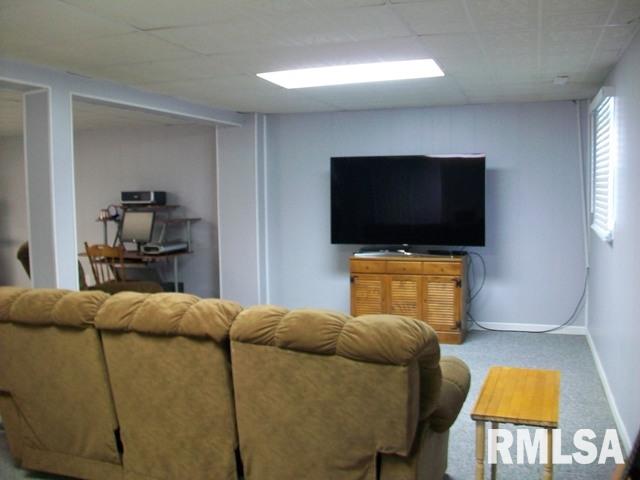 230 Harvester Road Canton, IL 61520 - Photo 26 of 35 Gallery Image 26