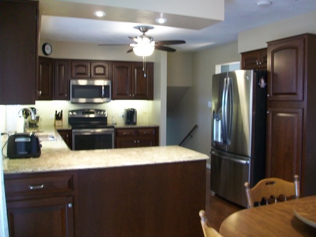 230 Harvester Road Canton, IL 61520 - Photo 7 of 35 Gallery Image 7