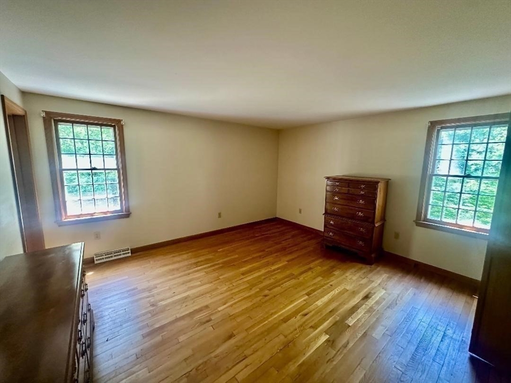 9 Captain Phillips Road West Dennis, MA 02670 - Photo 6 of 14
