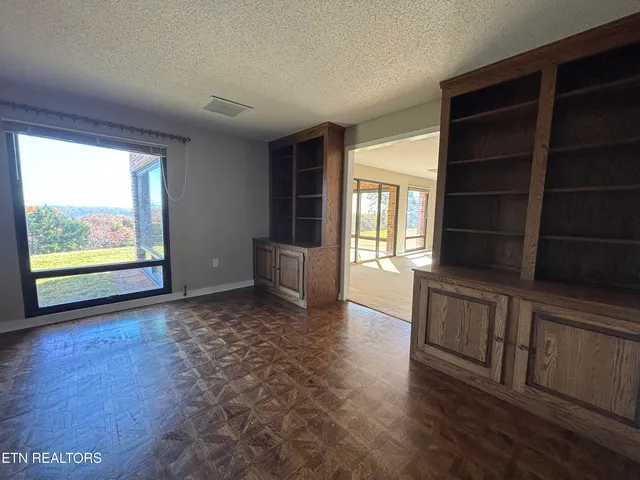 $315,000 | 6208 Mountain Park Drive, Unit 8, Knoxville, TN 37918