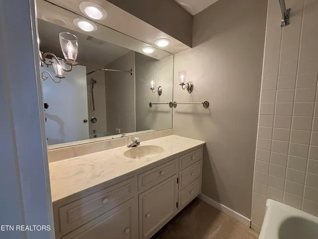 $315,000 | 6208 Mountain Park Drive, Unit 8, Knoxville, TN 37918