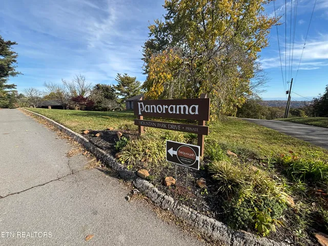 $315,000 | 6208 Mountain Park Drive, Unit 8, Knoxville, TN 37918