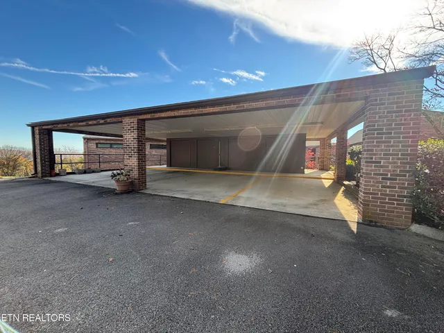 $315,000 | 6208 Mountain Park Drive, Unit 8, Knoxville, TN 37918
