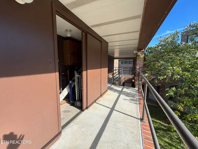 $315,000 | 6208 Mountain Park Drive, Unit 8, Knoxville, TN 37918