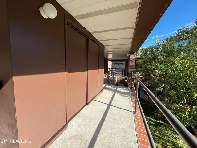 $315,000 | 6208 Mountain Park Drive, Unit 8, Knoxville, TN 37918