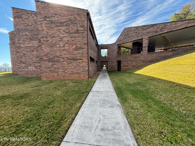 $315,000 | 6208 Mountain Park Drive, Unit 8, Knoxville, TN 37918