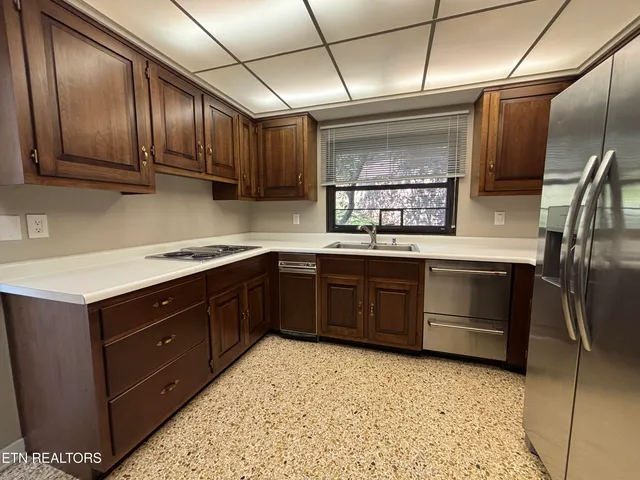 $315,000 | 6208 Mountain Park Drive, Unit 8, Knoxville, TN 37918