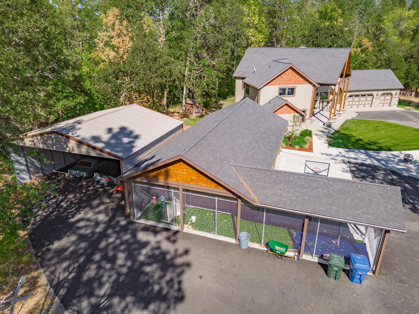 400 Tetherow Road Williams, OR 97544 - Photo 43 of 60 44