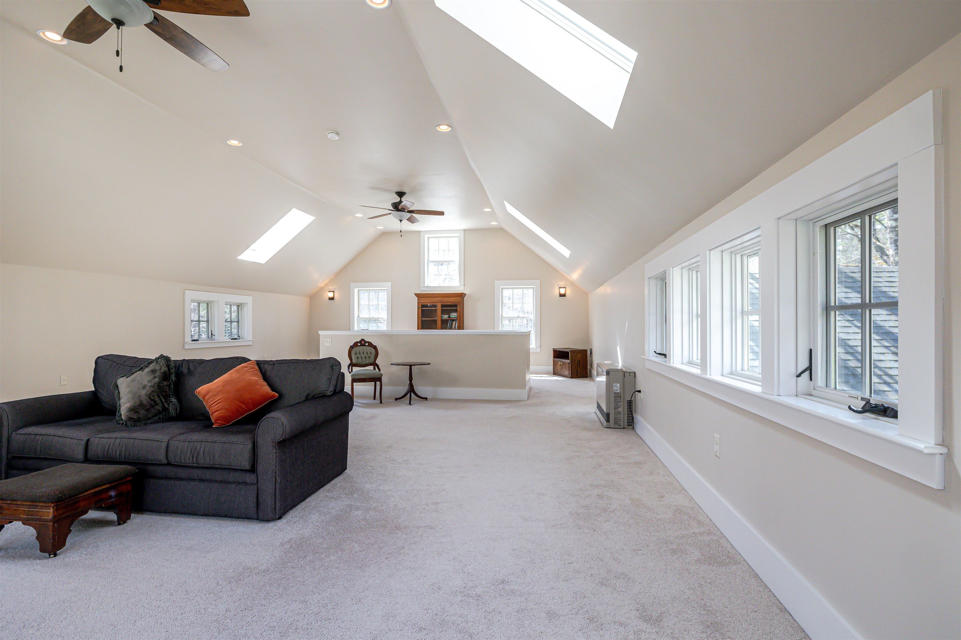 114 Hopkinton Road Concord, NH 03301 - Photo 9 of 59