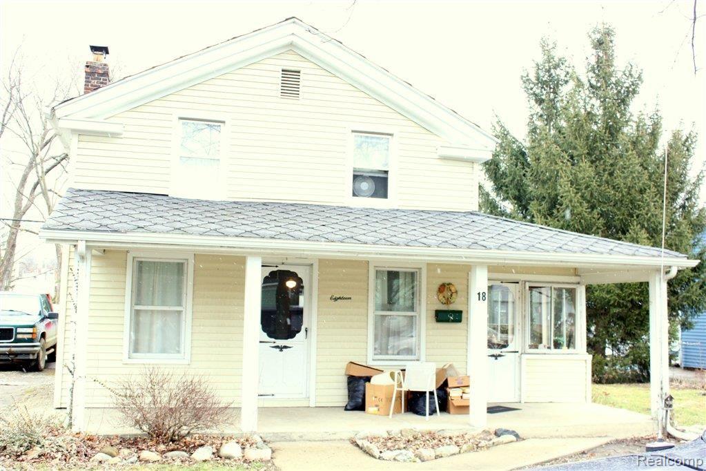 18 South Holcomb Road Clarkston, MI 48346 - Photo 1 of 11 Historic Charm!