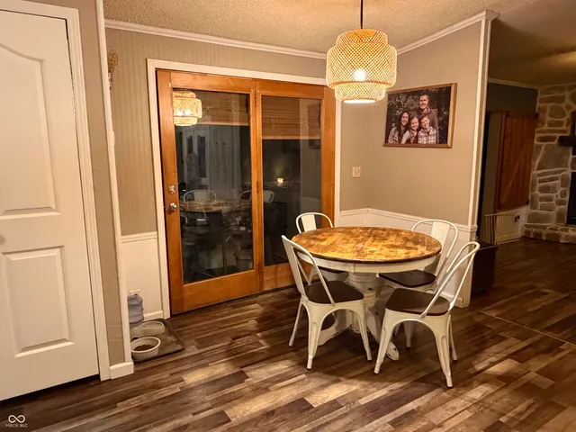 $215,000 | 45 Center Street, Williamsport, IN 47993