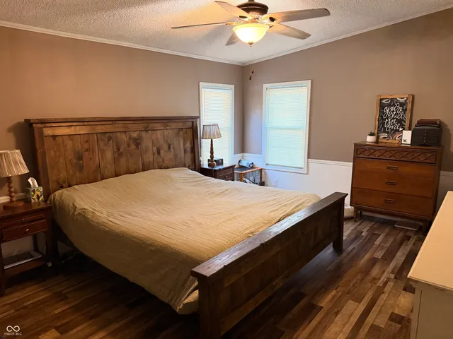 $215,000 | 45 Center Street, Williamsport, IN 47993