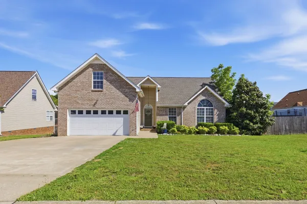 $302,500 | 1680 Cedar Springs Court, Clarksville, TN 37040