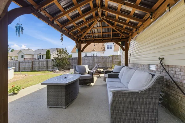 $302,500 | 1680 Cedar Springs Court, Clarksville, TN 37040