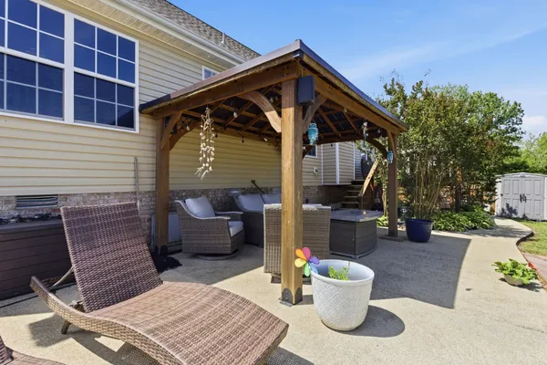 $302,500 | 1680 Cedar Springs Court, Clarksville, TN 37040