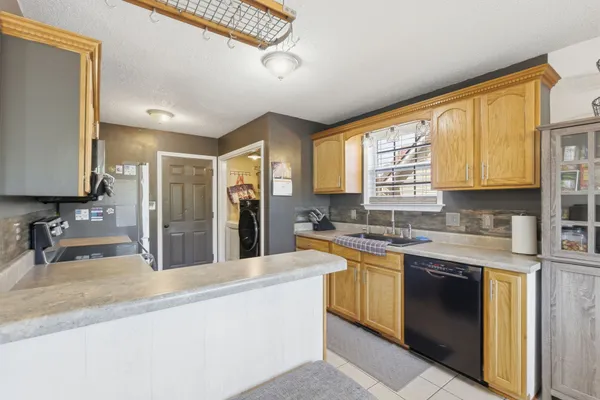 $302,500 | 1680 Cedar Springs Court, Clarksville, TN 37040