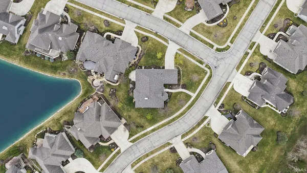 $469,900 | 15725 Golden Eagle Cove, Huntertown, IN 46748