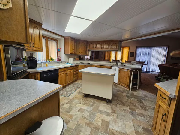 $274,500 | 520 Obie Sue Avenue, Worland, WY 82401