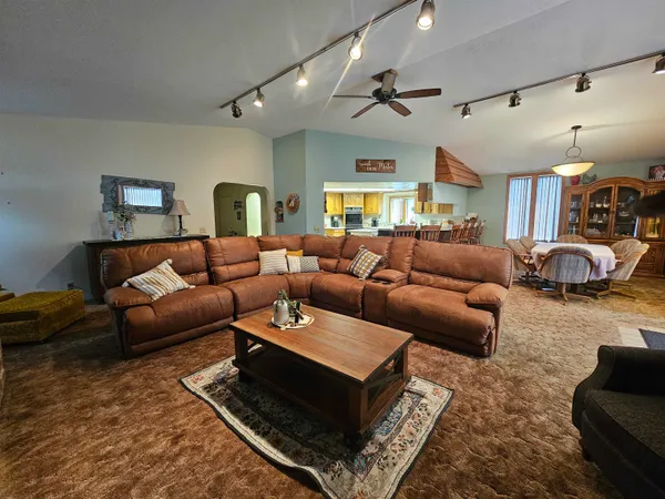 $274,500 | 520 Obie Sue Avenue, Worland, WY 82401