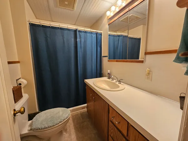 $274,500 | 520 Obie Sue Avenue, Worland, WY 82401