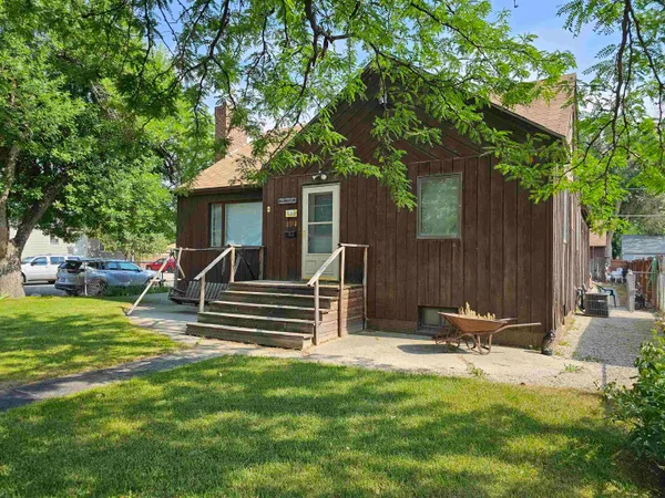 $274,500 | 520 Obie Sue Avenue, Worland, WY 82401