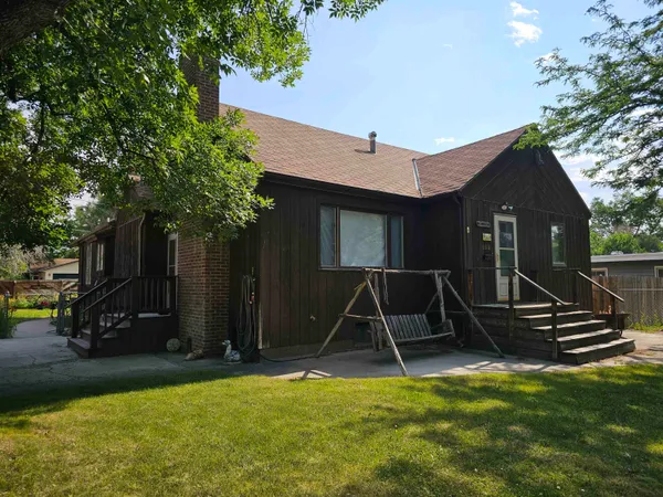 $274,500 | 520 Obie Sue Avenue, Worland, WY 82401
