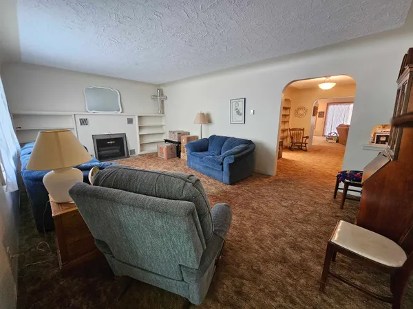 $274,500 | 520 Obie Sue Avenue, Worland, WY 82401