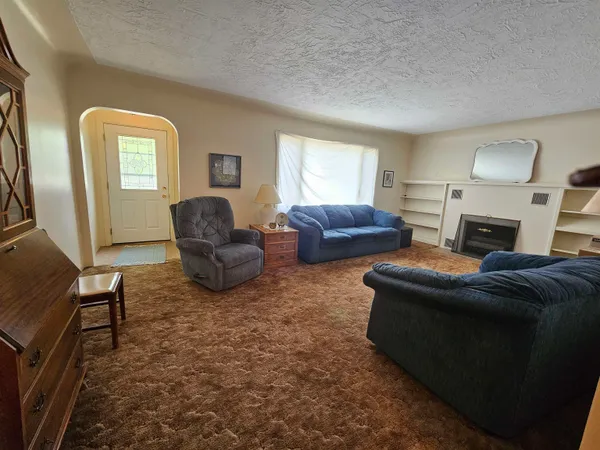 $274,500 | 520 Obie Sue Avenue, Worland, WY 82401